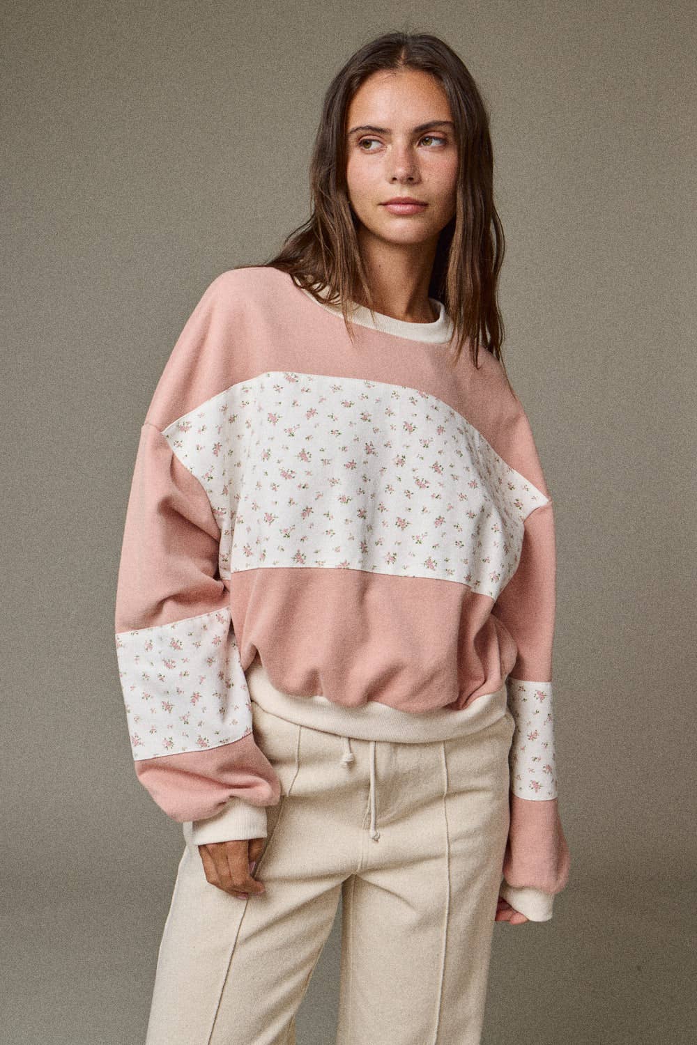 FLORAL PRINT COLOR CONTRAST TOP