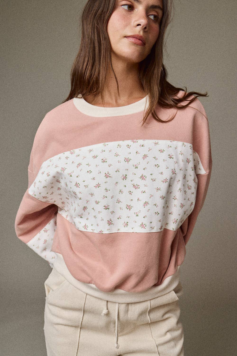 FLORAL PRINT COLOR CONTRAST TOP
