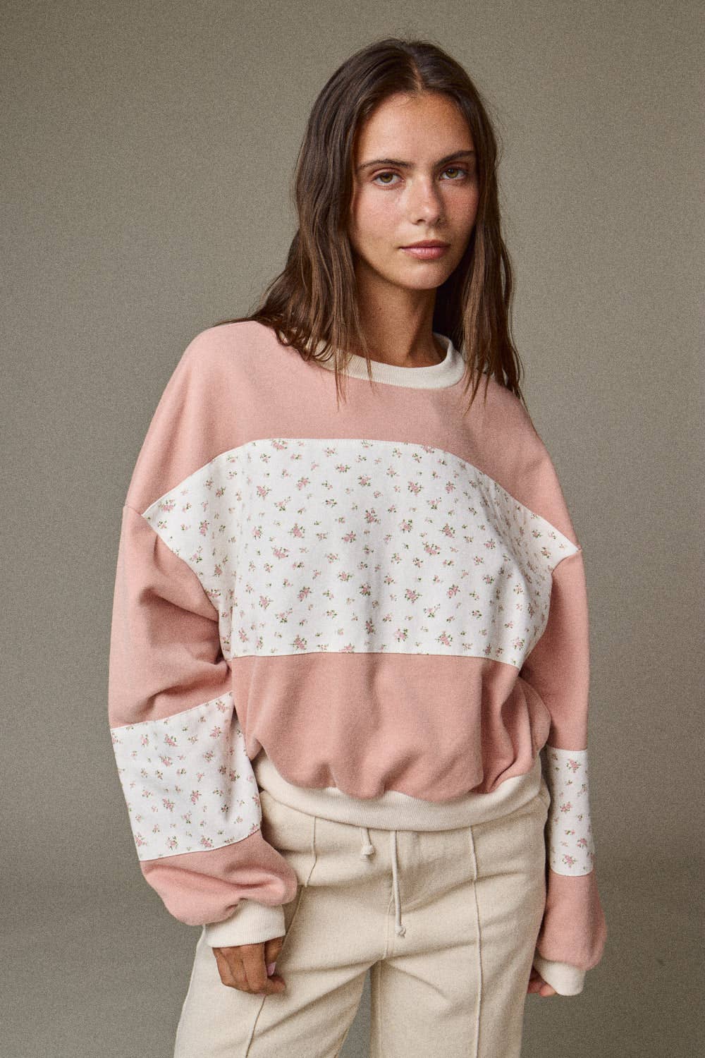 FLORAL PRINT COLOR CONTRAST TOP