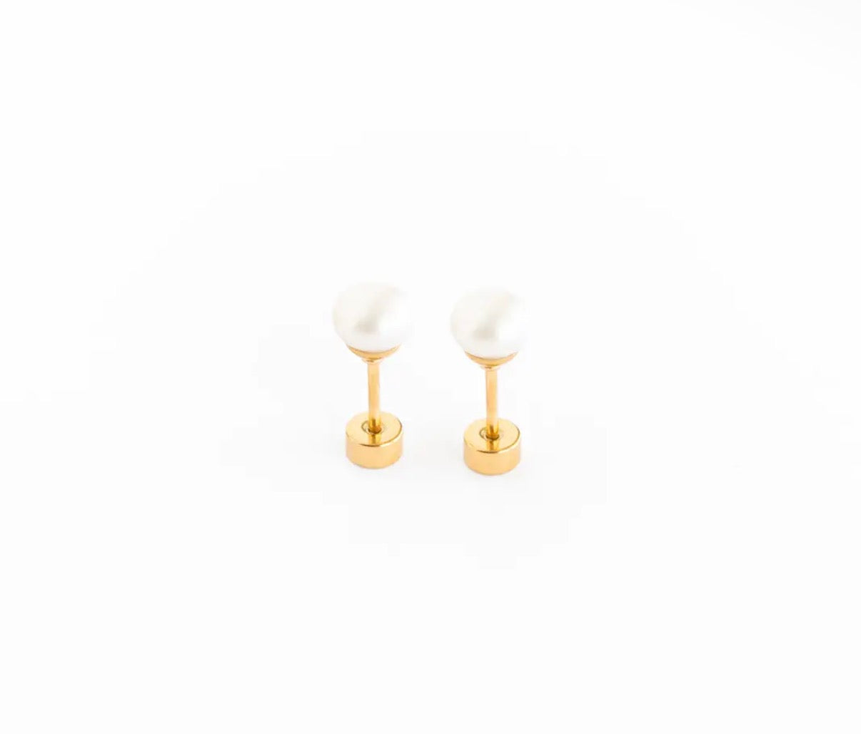 Pearl stud with diamond charm