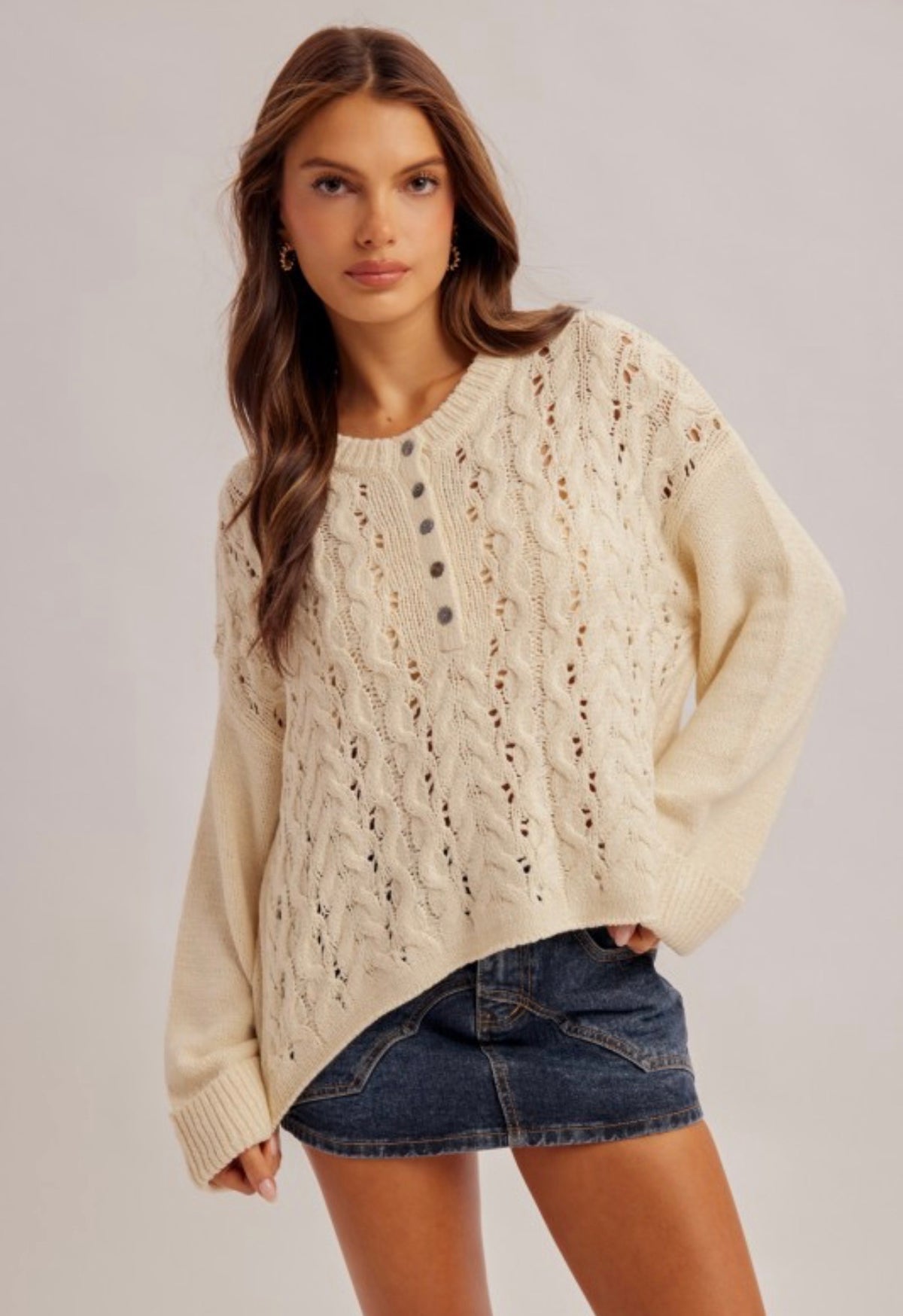 CREW NECK SWEATER