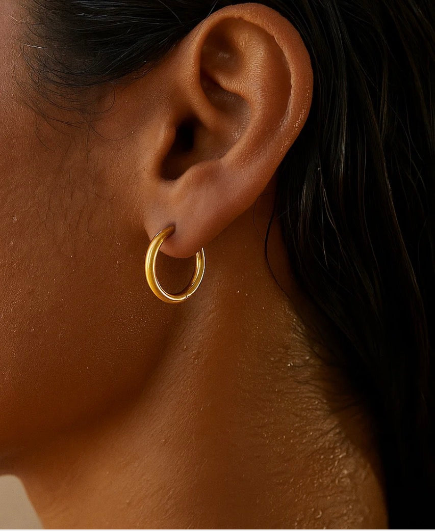 MINI HOOP EARRINGS GOLD