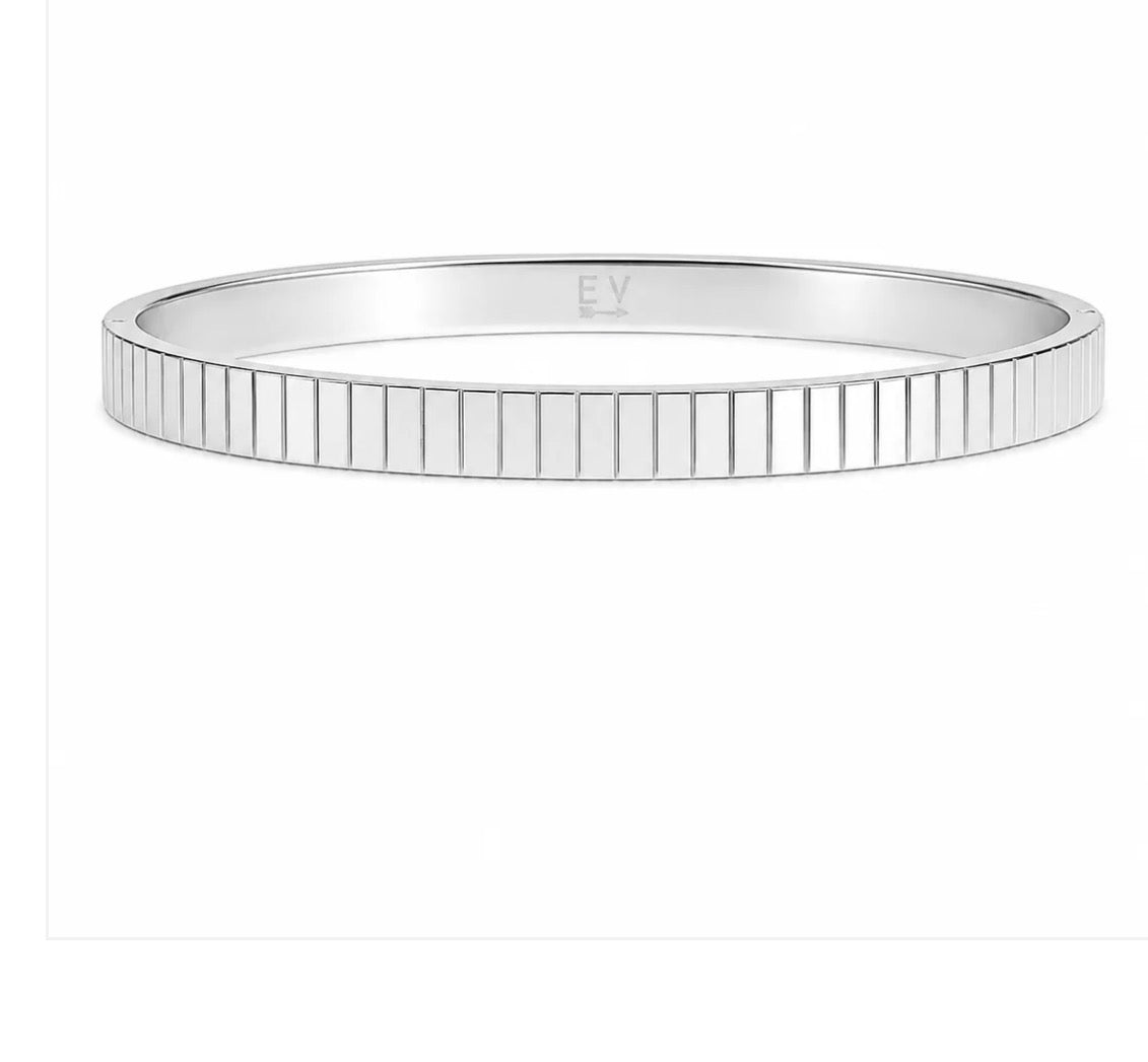 SILVER BANGLE BRACELET