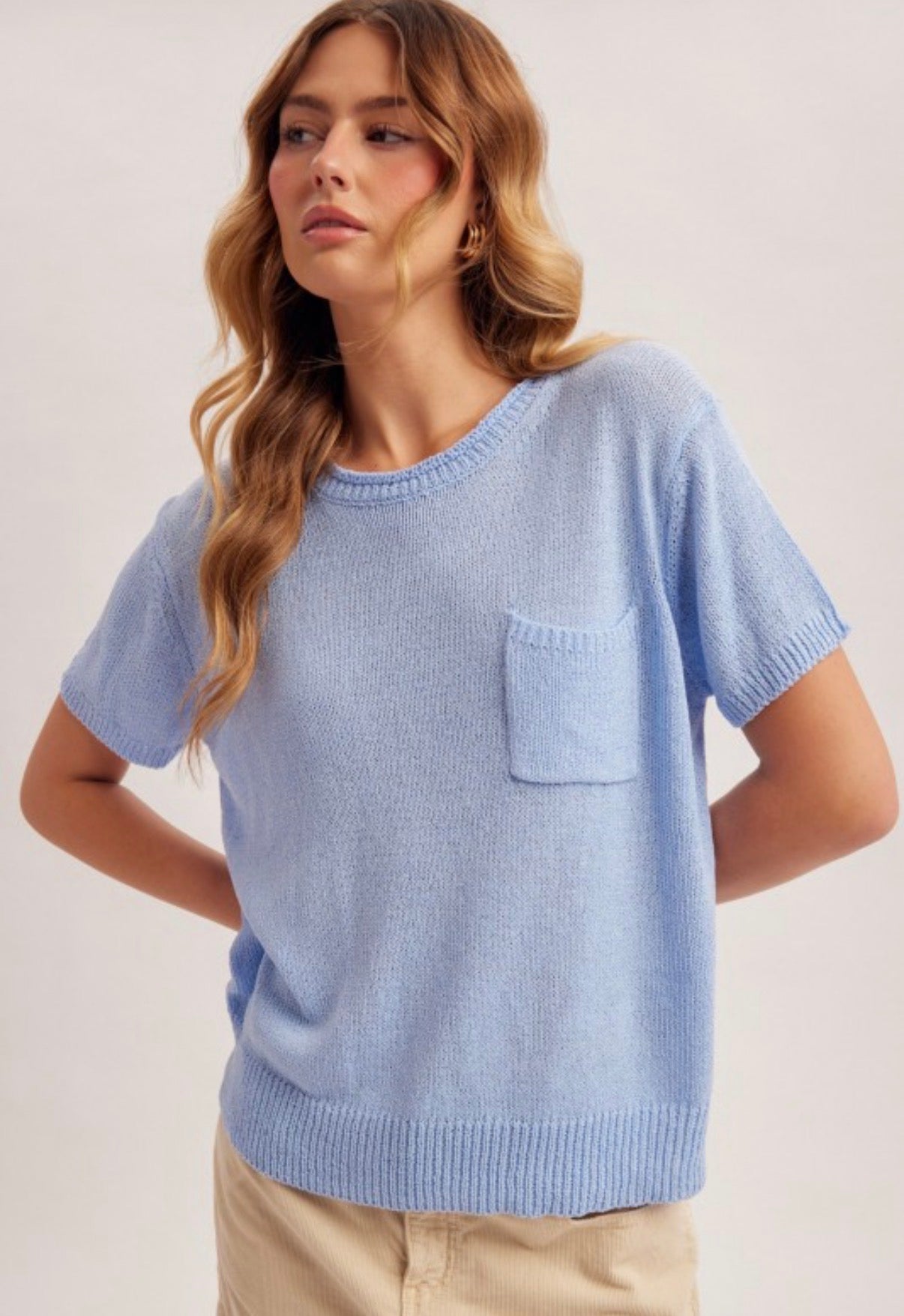 Short sleeve sweater